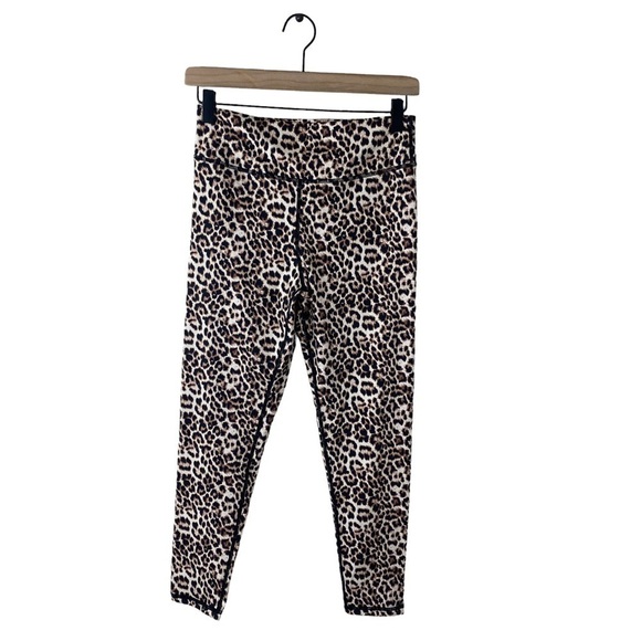 Zia Brilliant Scrunchy What Leopard Leggings
Size Medium 6-8 - Picture 2 of 8